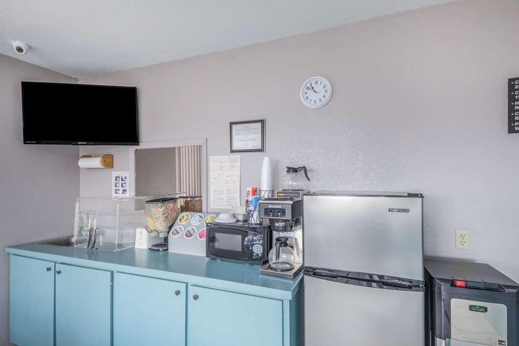 Americas Best Value Inn Giddings Esterno foto