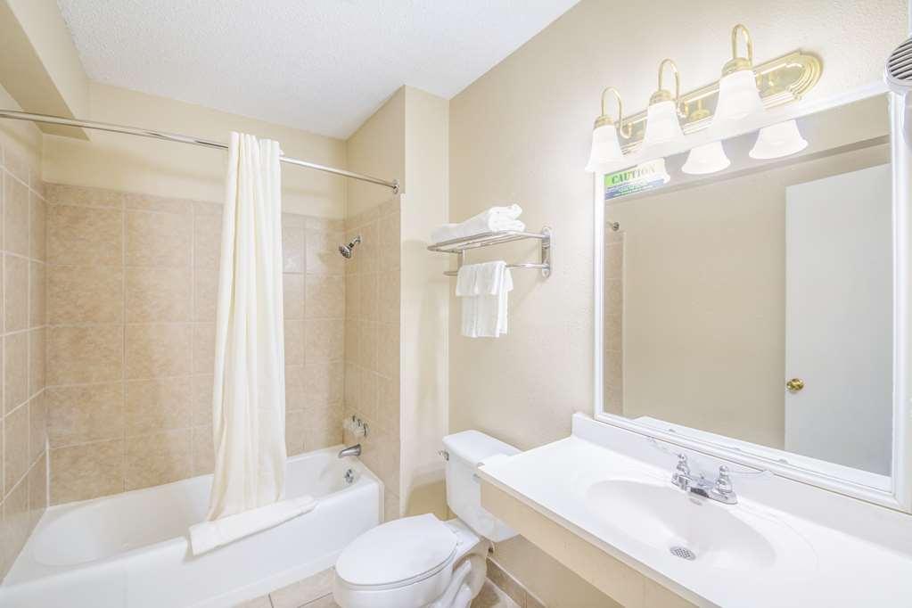 Americas Best Value Inn Giddings Esterno foto